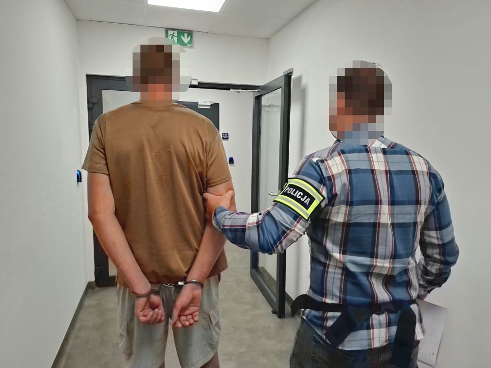 Zwrócił uwagę policji jazdą w kółko po rondzie. 30-latek z Ukrainy z prawie 2,7 promila złamał sądowy zakaz Zdjęcie główne wpisu