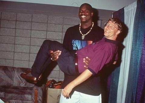 Shaquille O’Neal i Bill Gates, 1999