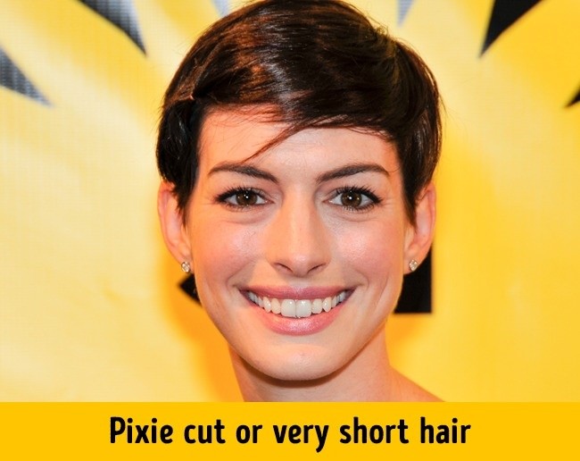Pixie cut, lub bardzo krótkie włosy