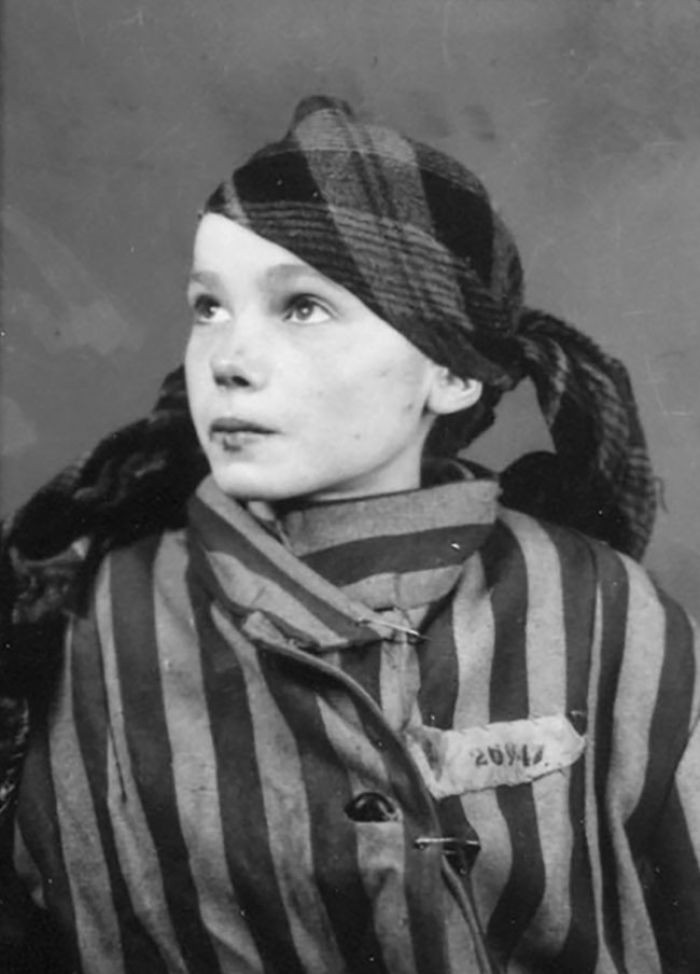 Czesława Kwoka miała 14 lat gdy trafiła do Auschwitz – niesławnego nazistowskiego obozu zagłady.