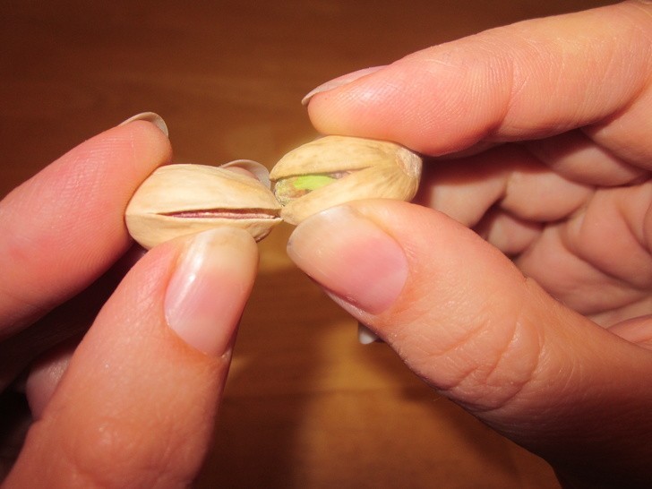 3. Otwieranie pistacji