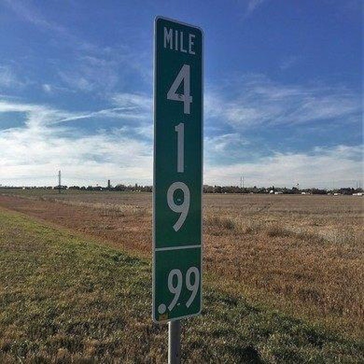 Colorado nie posiada tablic znaczących 420 mil. Ciekawe dlaczego.