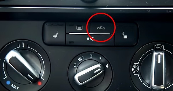 Wyłącz cyrkulację powietrza wewnątrz pojazdu