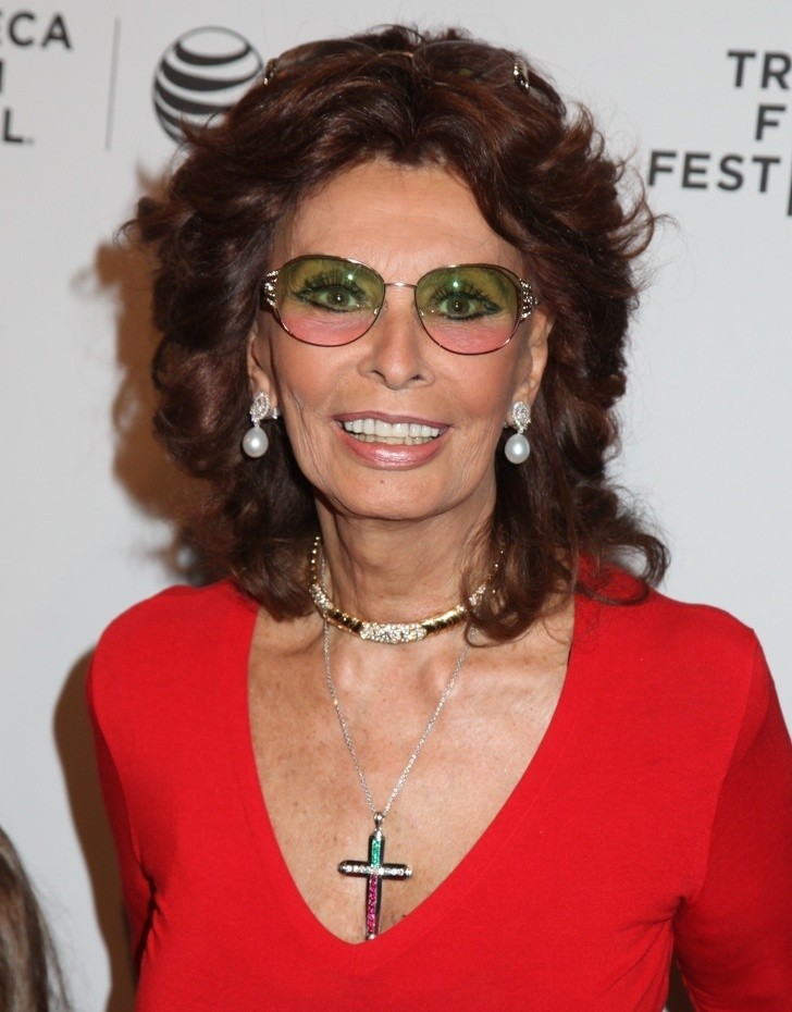 Sophia Loren — Sofia Villani Scicolone