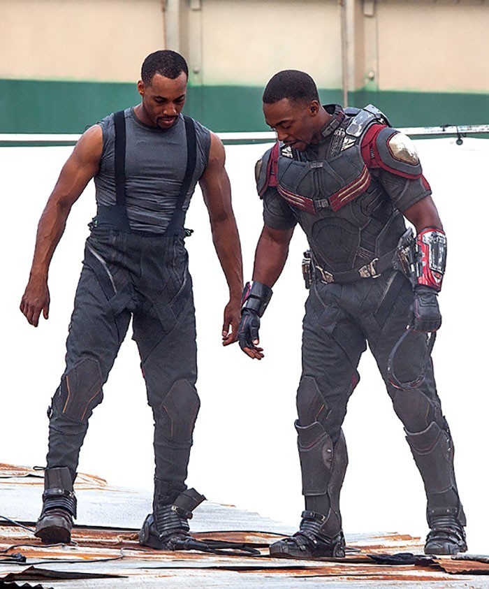 Anthony Mackie (Falcon) oraz Aaron Toney