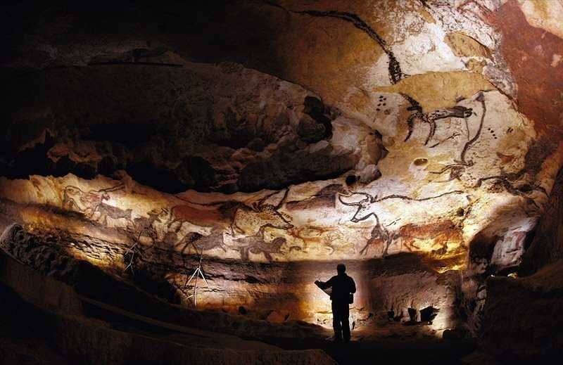 2. Jaskinia Lascaux