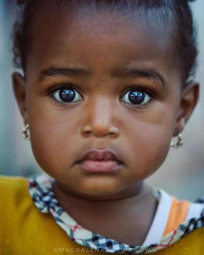 15. Portret małej dziewczynki, Mutrah Souq