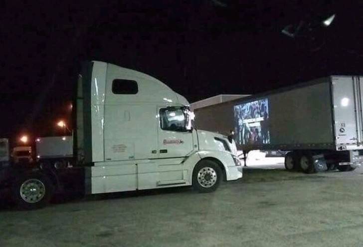 Ten kierowca ciężarówki nie musi wydawać kasy na kino