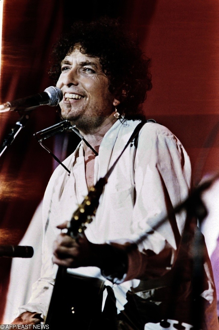 17. Bob Dylan to nie tylko wspaniały muzyk, ale także utalentowany spawacz i rzeźbiarz w metalu.