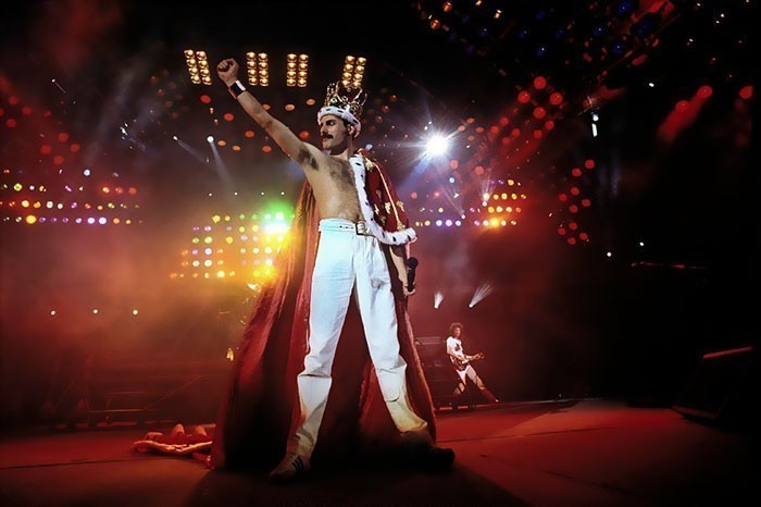 Przedwczesna śmierć ikonicznego wokalisty, Freddiego Mercury'ego, złamała wiele serc.