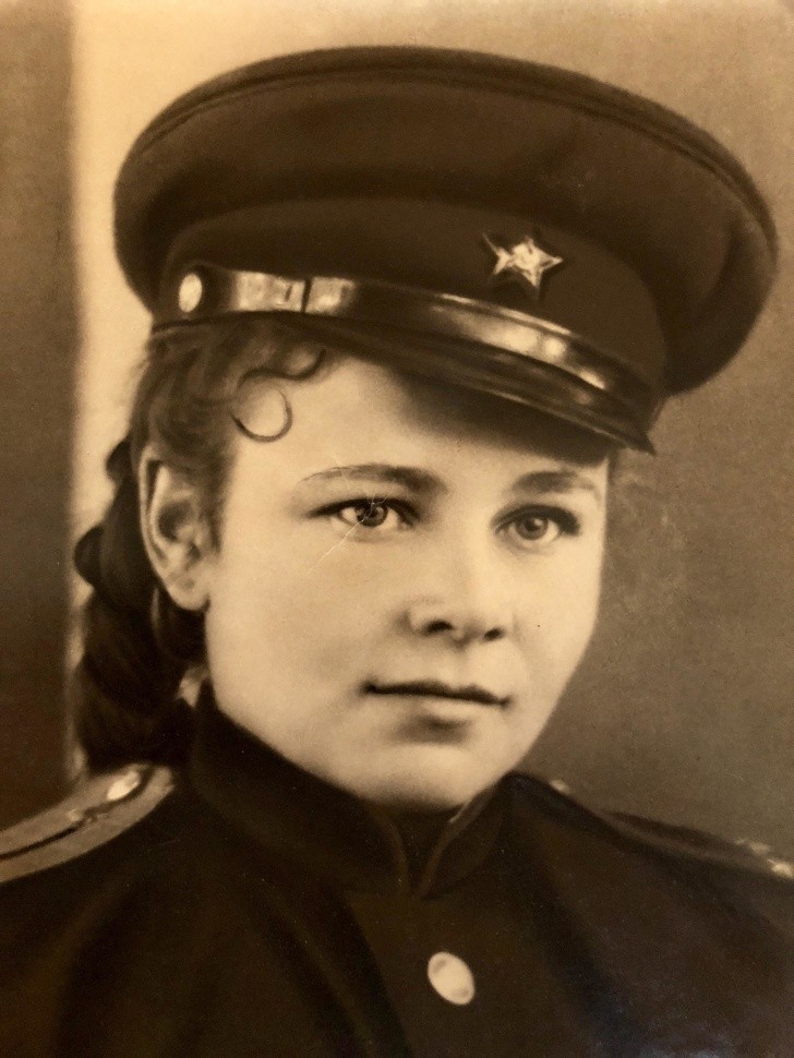 "Moja babcia podczas II wojny światowej - miała tu około 16 lat."