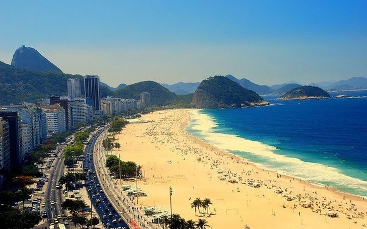 14. Odprężenie się na plaży Copacabana