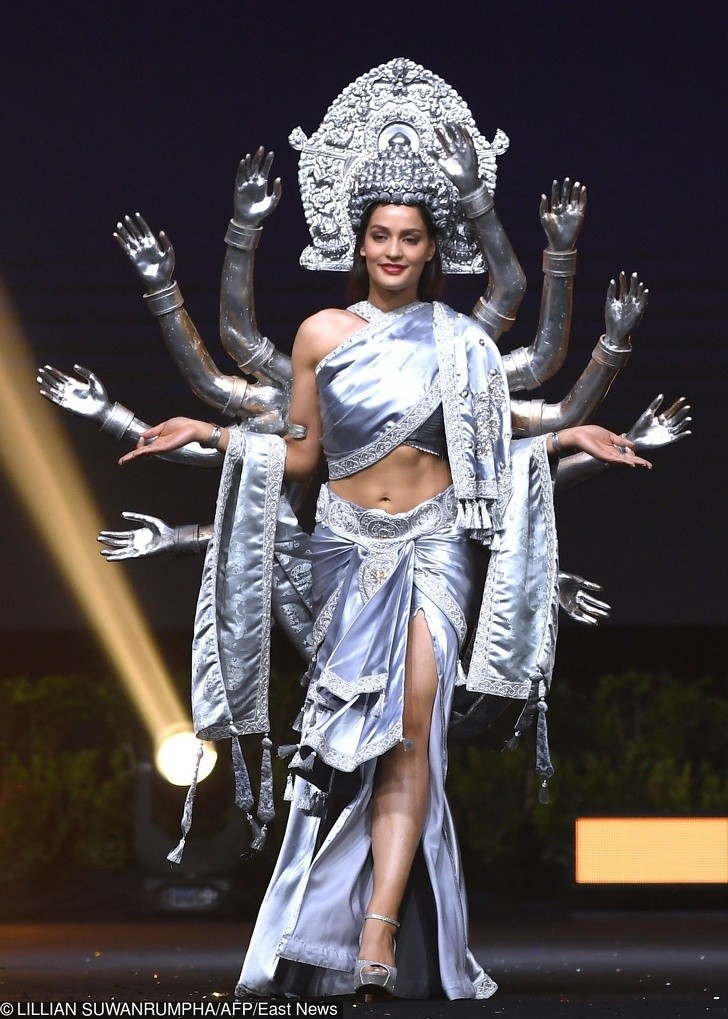 Miss Nepalu jako bogini Awalokiteśwara