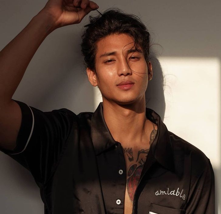 #10. Paing Takhon, model