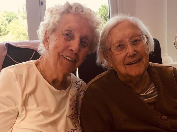 "Moja babcia i jej siostra bliźniaczka właśnie skończyły sto lat."