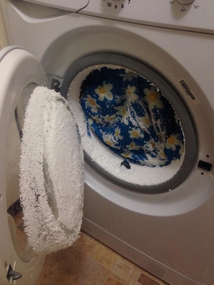 15. Co stanie się gdy wrzucisz poduszkę antyalergiczną do pralki?