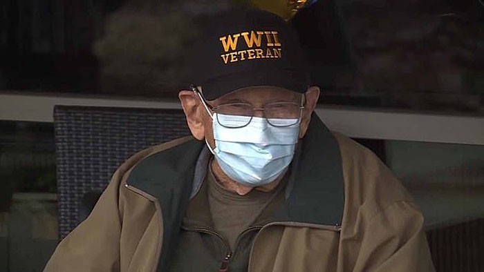 7. Najstarszy mężczyzna na świecie, któremu udało się pokonać koronawirusa. Ma 104 lata.