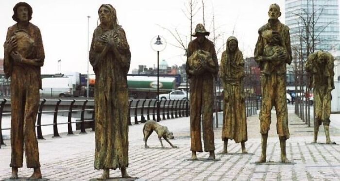 Pomnik upamiętniający wielki głód w Irlandii