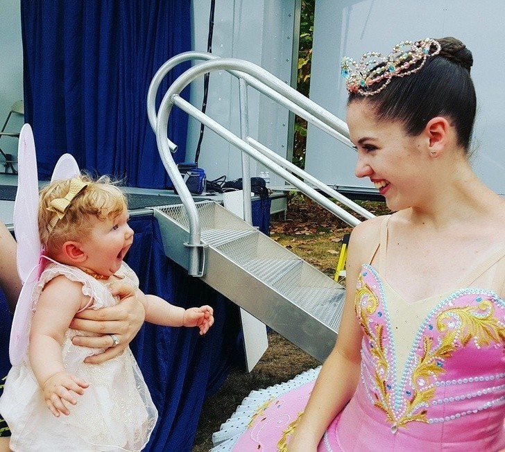 8. "Reakcja mojej córki gdy pierwszy raz w życiu zobaczyła balerinę"