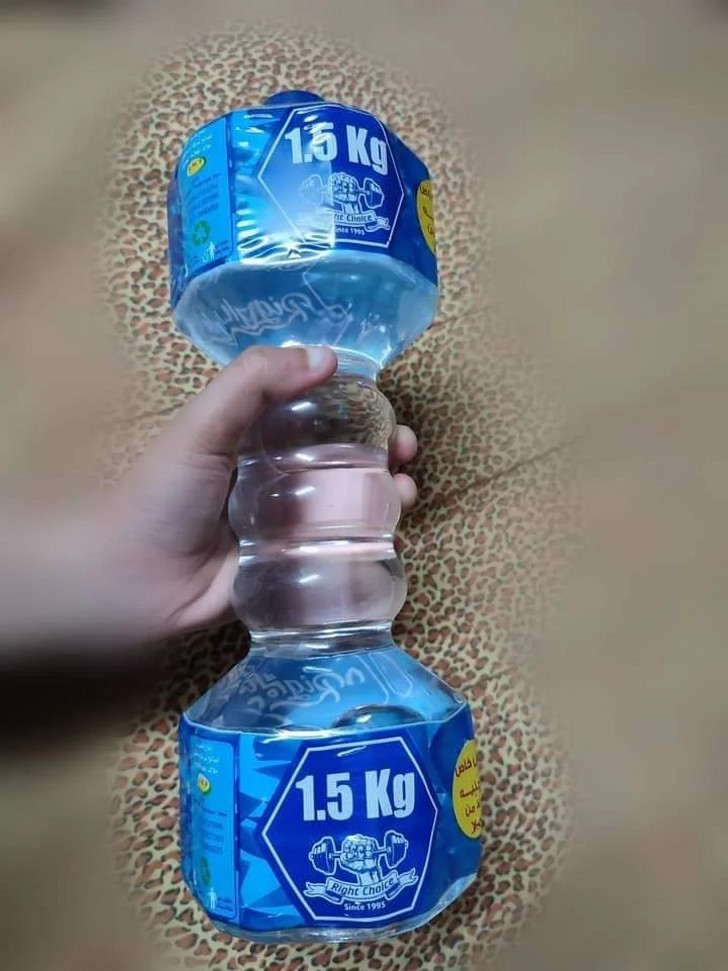 "1.5-litrowa butelka wody"
