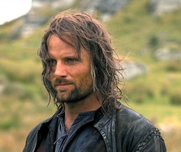 2 Viggo Mortensen jako Aragorn