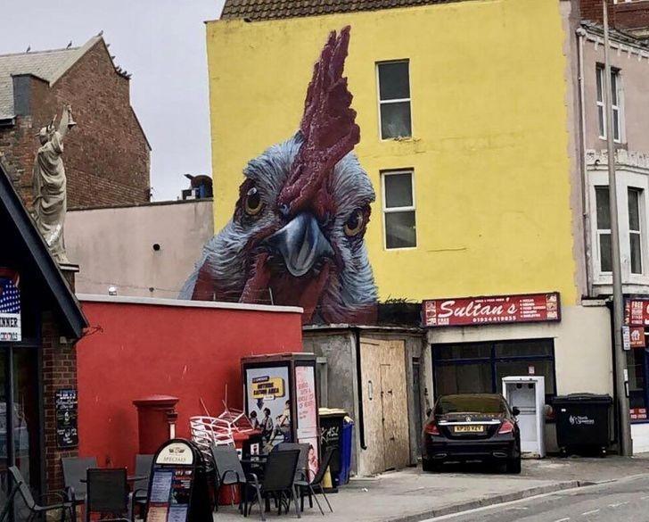 "Realistyczny malunek kurczaka w moim mieście"