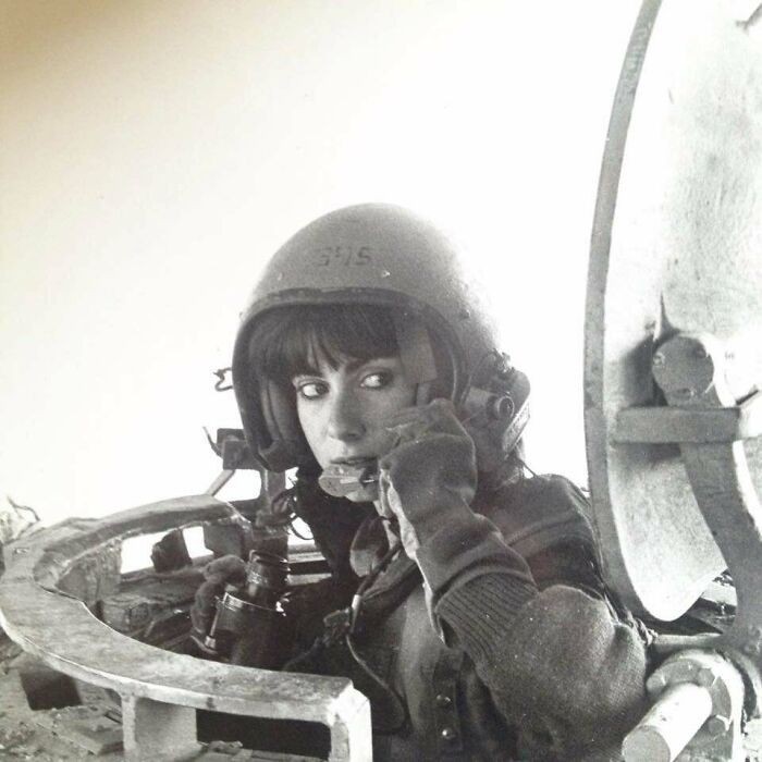 3. "Moja mama jako instruktorka obsługi czołgów w 1984 roku"