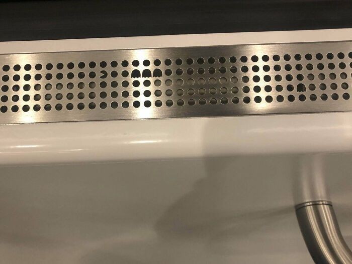 2. Kratka wentylacyjna w metrze w Sztokholmie