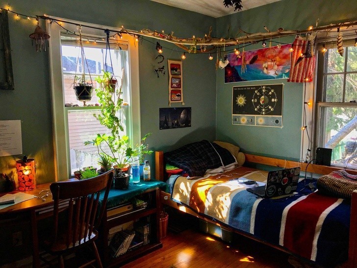 3. "Myślę, że mój pokój można nazwać przytulnym miejscem."