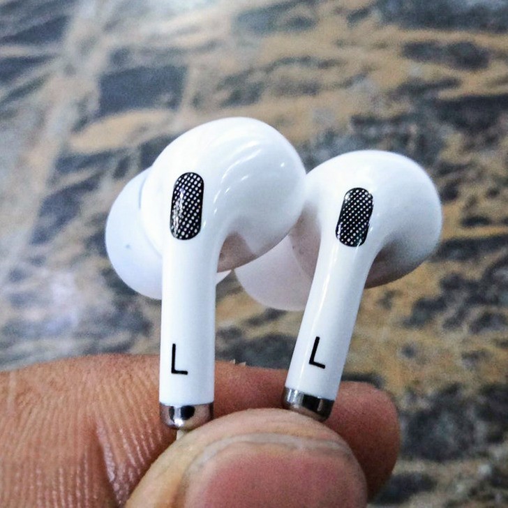 „Nowe słuchawki”