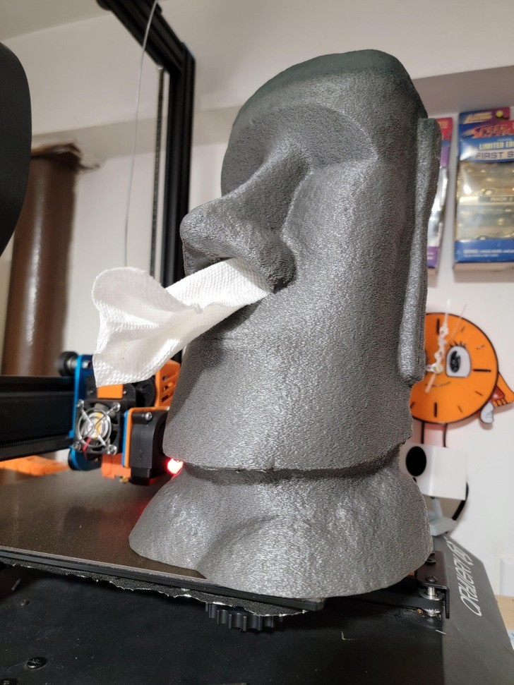 Dozownik chusteczek stworzony w drukarce 3D