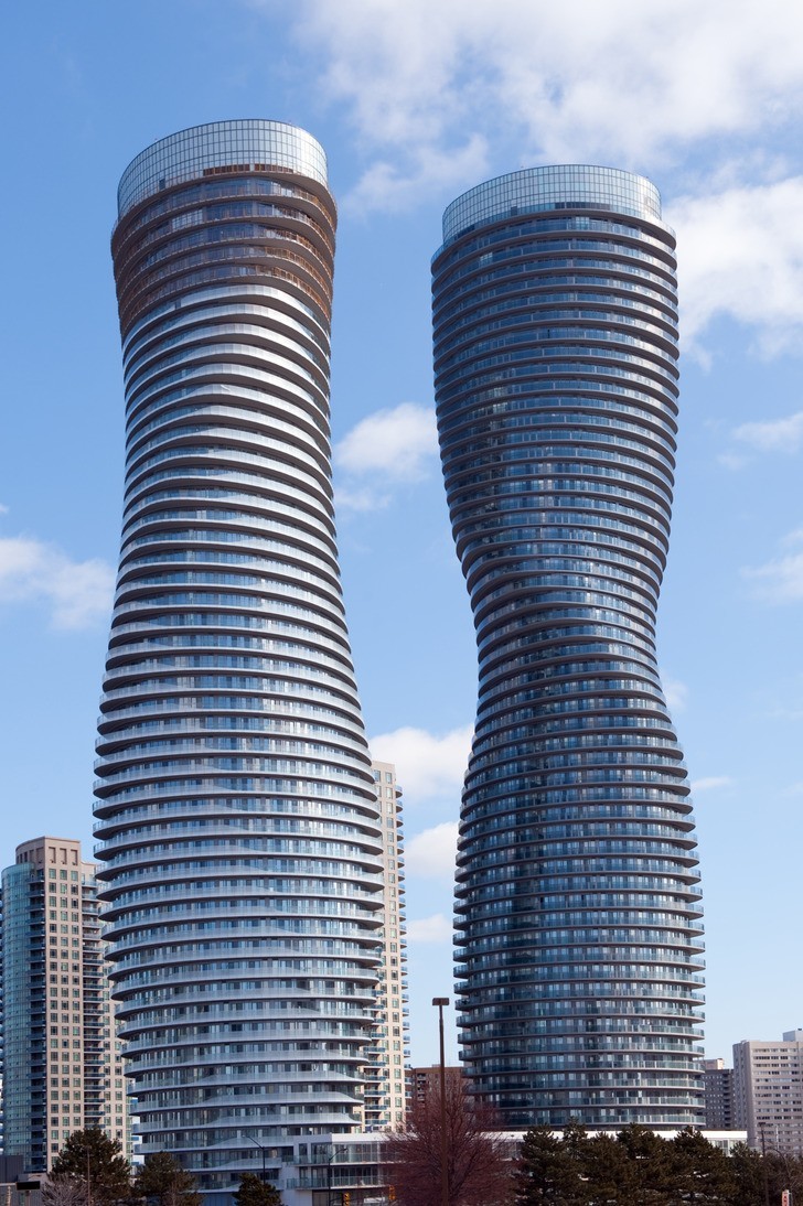 Wieże Absolute World, Toronto, Kanada