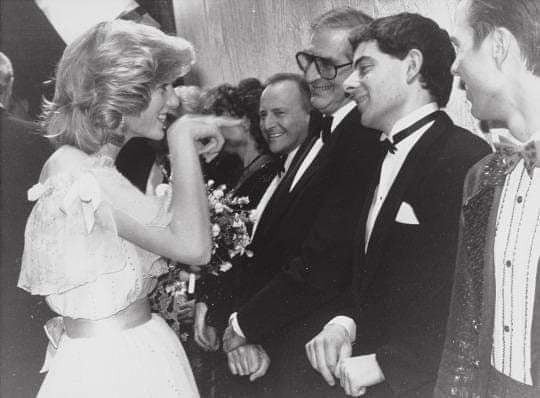 Księżna Diana spotykająca Rowana Atkinsona, 1984