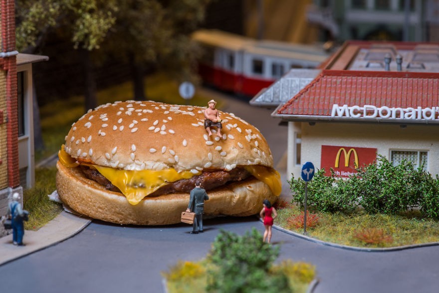 McDonald's wprowadził nowe rozmiary burgerów.