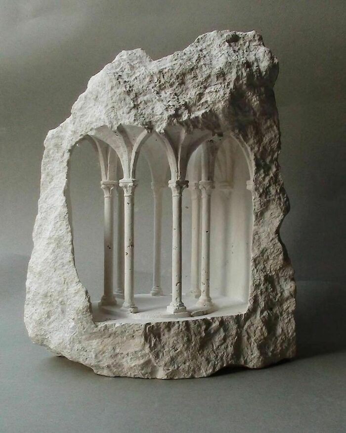 Miniaturowa rzeźba architektoniczna