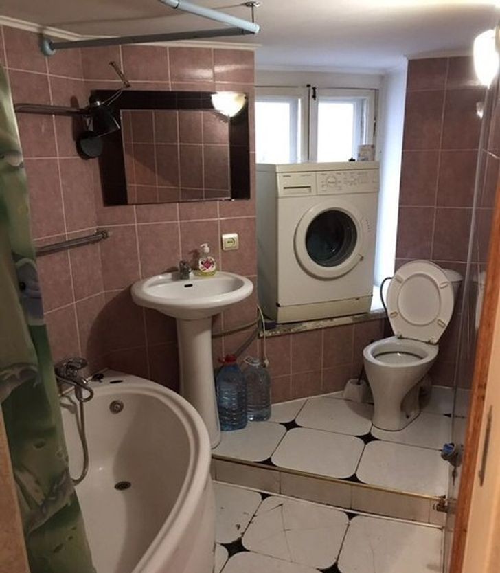 2. Jak wam się podoba wizja siedzenia na toalecie i oglądania waszych ubrań wirujących w pralce?