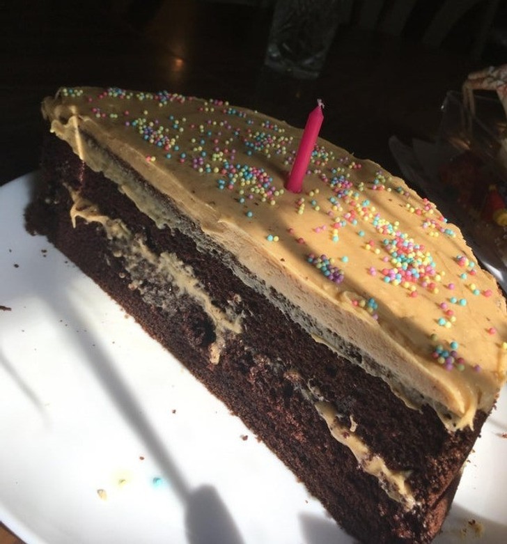 "Moja żona upiekła pół tortu na półmetek urodzin naszej córki."
