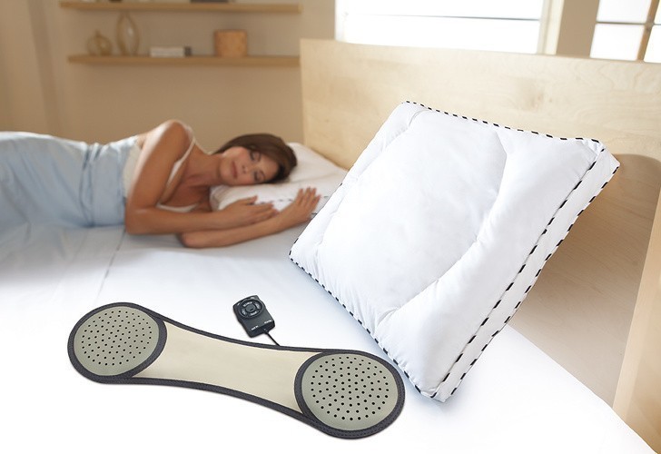 9. Jeśli nie możesz zasnąć bez muzyki, ten głośnik pod poduszkę to coś dla ciebie.
