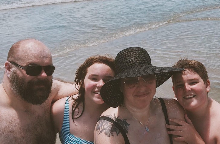 "Nigdy nie byłam na wakacjach. W tym miesiącu wzięliśmy z mężem nasze dzieciaki i pojechaliśmy na pierwsze wakacje nad ocean."
