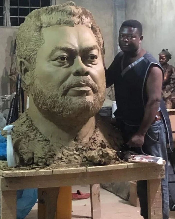 Dzieło rzeźbiarza z Ghany