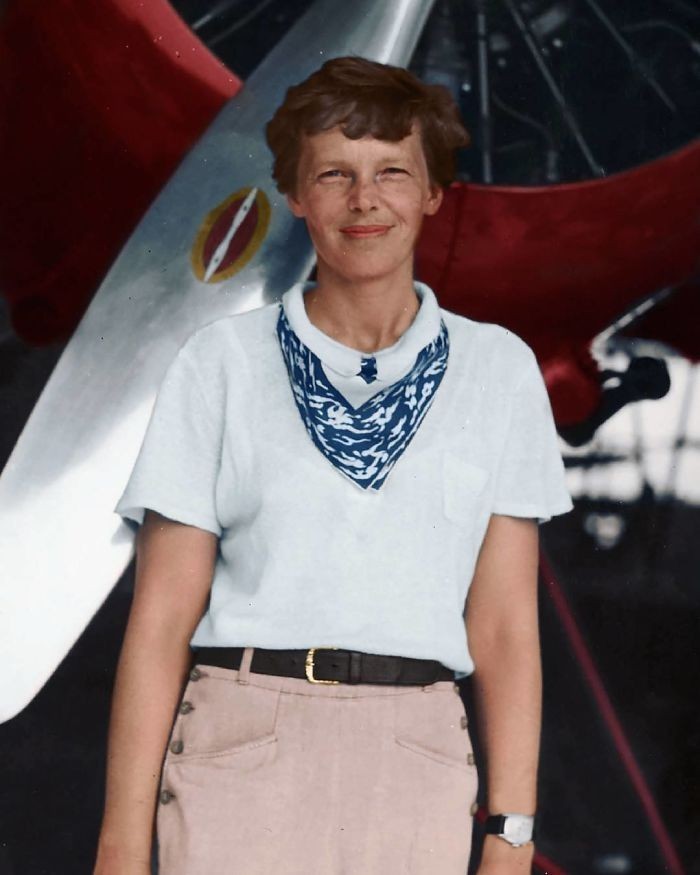 4. Amelia Earhart, data nieznana
