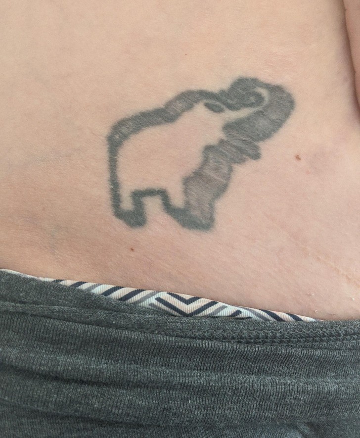 "Kontur mojego tatuażu rozciągnął się, gdy byłam w ciąży."