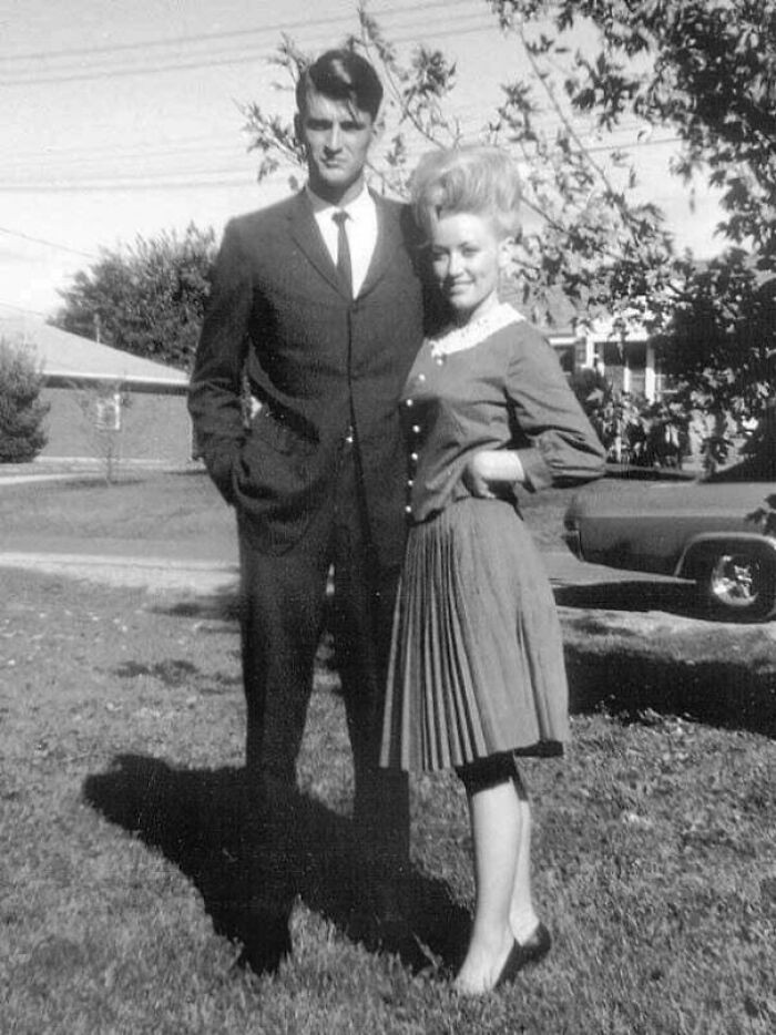 Młoda Dolly Parton i jej mąż Carl Dean. Małżeństwo od 1966 roku