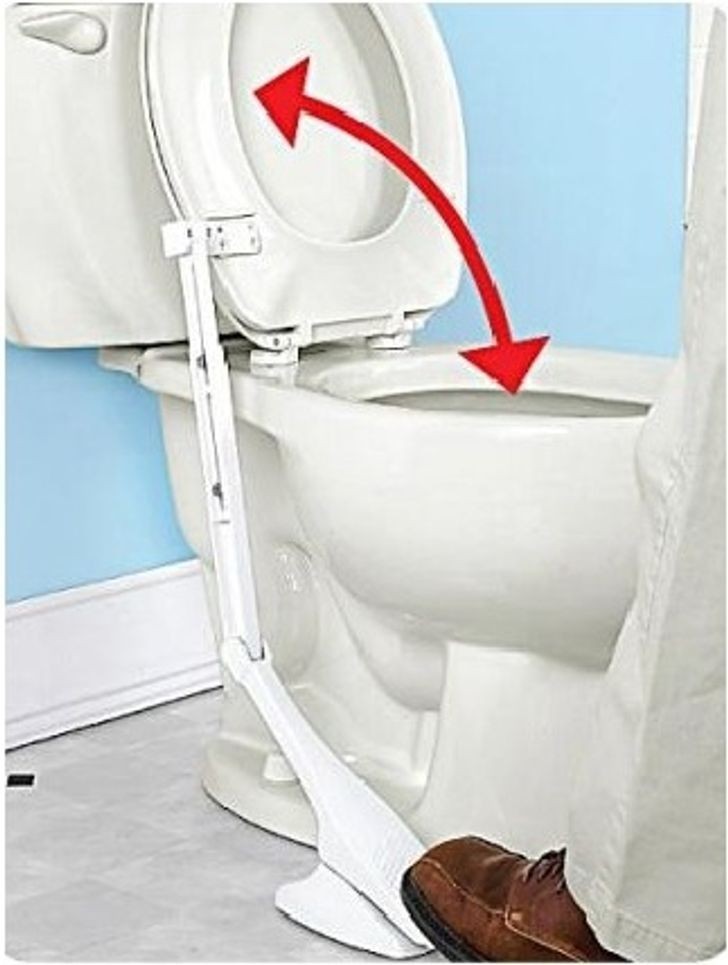 3. Podnośnik deski toaletowej obsługiwany nogą