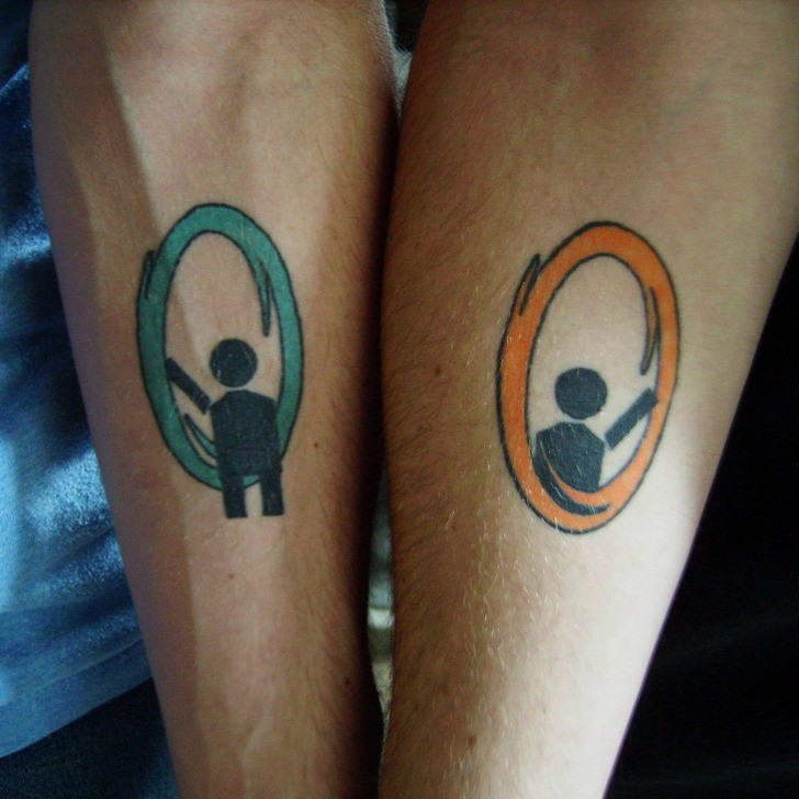 "Najlepszy pomysł na tatuaże u bliźniaków"