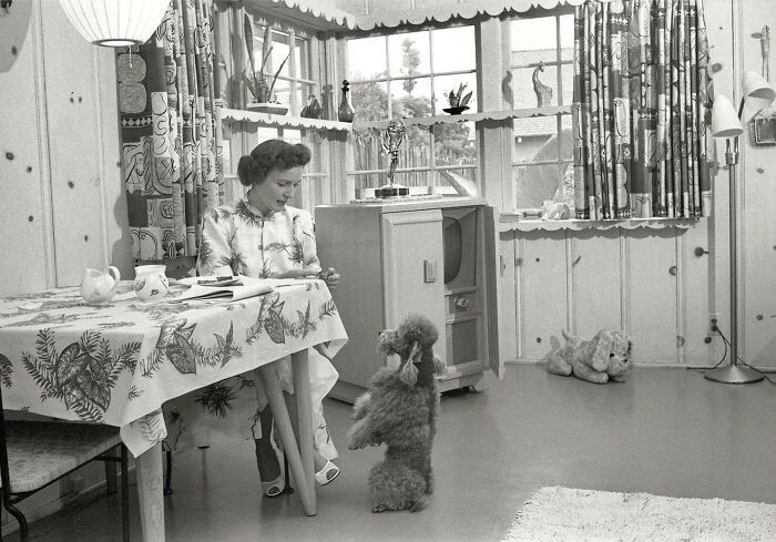 Betty White i jej pies, Los Angeles, 1952
