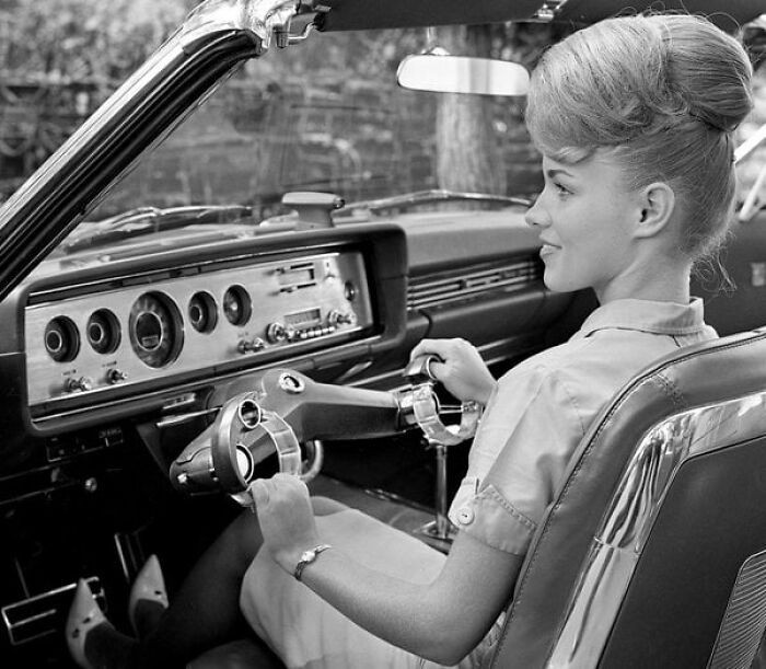 W latach 60. Ford usiłował zrewolucjonizować kierownicę samochodową, przedstawiając zupełnie inny koncept, który okazał się kompletną porażką.