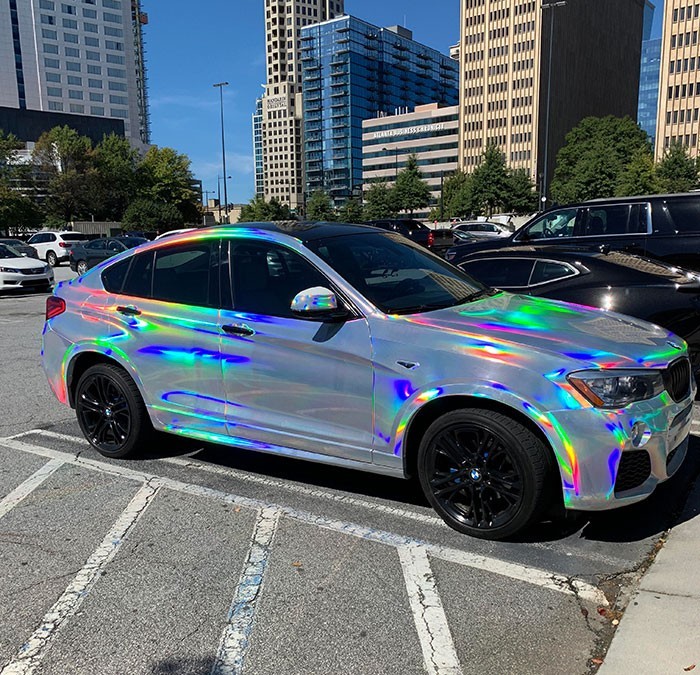"Holograficzne BMW"