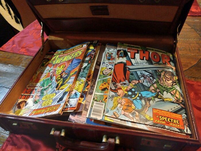 "Znalazłam na strychu walizkę pełną komiksów Marvela z lat 70. należących do mojego taty."