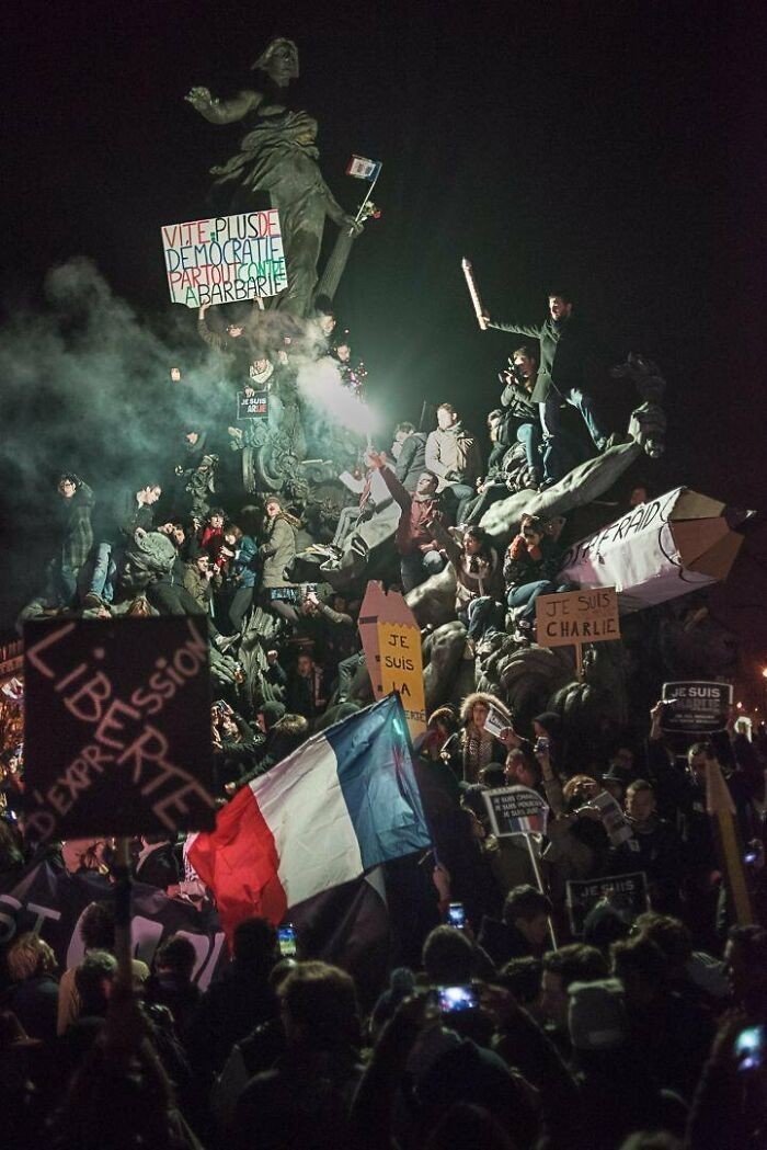 8. Protesty we Francji